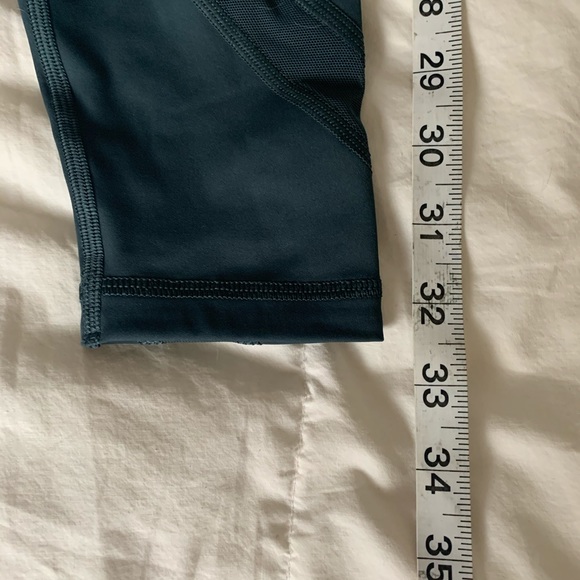 Lululemon Fast and Free Tights - Picture 11 of 16